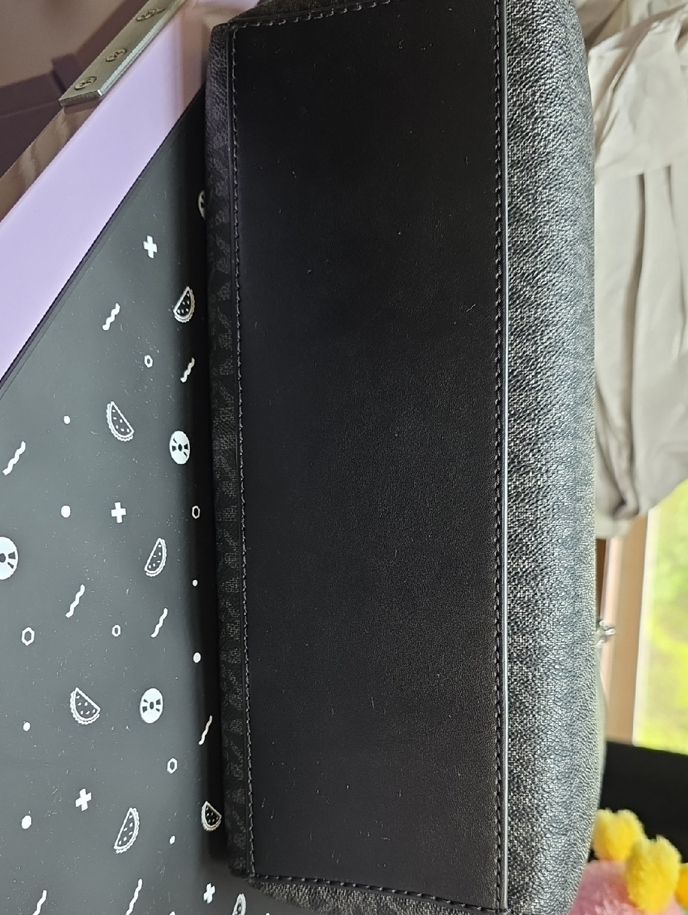 MK Shoulder Bag - Picture 10 of 12